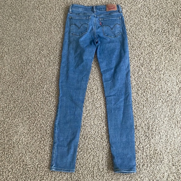 Women’s Levi’s 7.11 Skinny Jeans - Picture 3 of 6